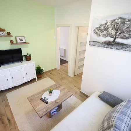 Lägenhet Rustica Mit Exklusiver Nutzung Des Pool By Interhome *