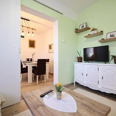 Rustica Mit Exklusiver Nutzung Des Pool By Interhome