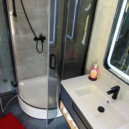 Lägenhet Rustica Mit Exklusiver Nutzung Des Pool By Interhome
